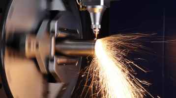 Czy laser światłowodowy może ciąć drewno, plastik, szkło?