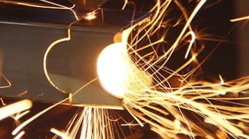 Systemy cięcia laserowego blach i rur Hymson – kompletny przewodnik dla dystrybutorów